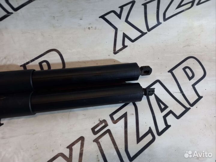 Амортизатор крышки багажника BMW X5 G05