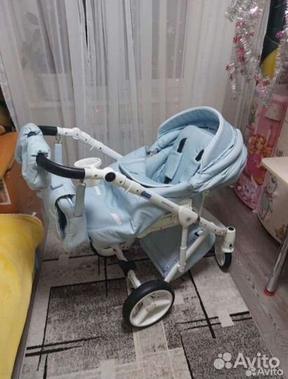 Коляска 2в1 raffaelloголубая в хорошем состоянии