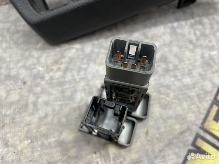 Кнопка обогрева руля Заглушка Клавиша Рио 3 Rio