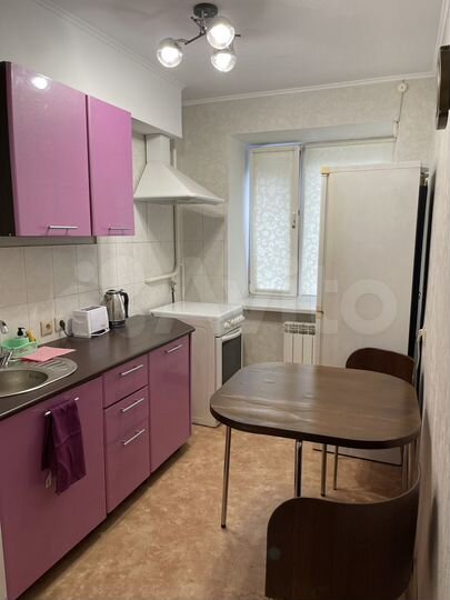 2-к. квартира, 48 м², 1/9 эт.