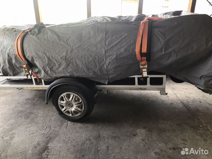 Лодка с мотором