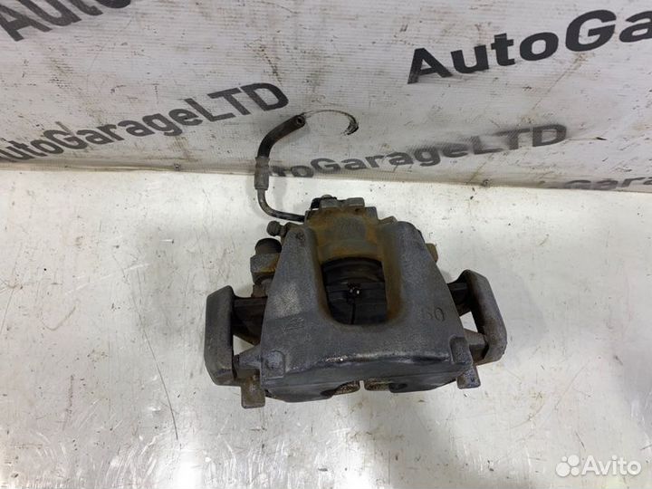 Суппорт передний правый Jaguar F-Pace X761 204DTD