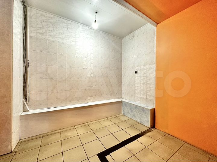 Помещение свободного назначения 100.2 м² (2 входа)