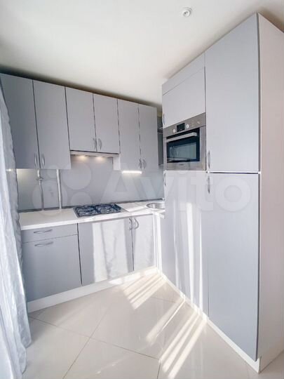 2-к. квартира, 49 м², 9/12 эт.