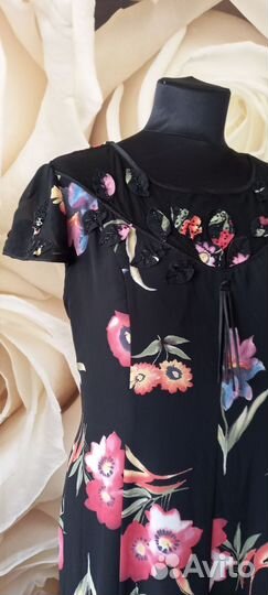 Нарядное платье 50 размер