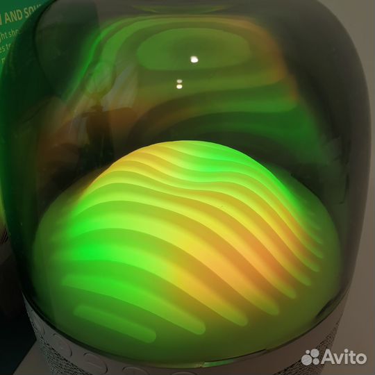 Беспроводная колонка с яркой 3D-светомузыкой