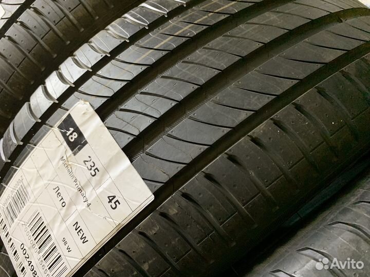 Michelin Primacy 4 235/45 R18 98W