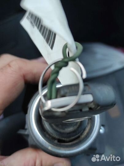 Замок зажигания с ключом на mercedes vito 639