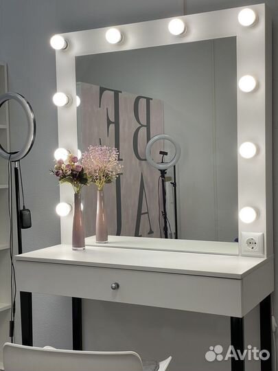 Сдаю в аренду гримерный столик