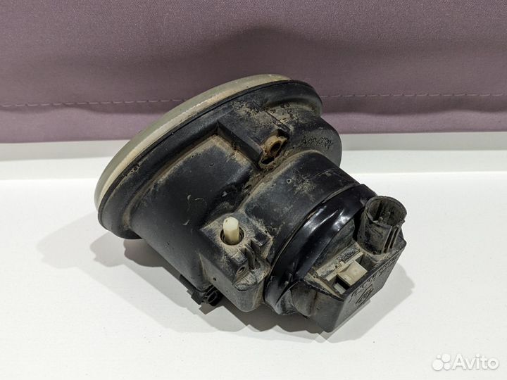 Противотуманная фара левая Renault Clio 2