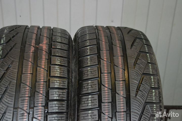Pirelli Winter Sottozero 210 Serie II 235/55 R18 104H