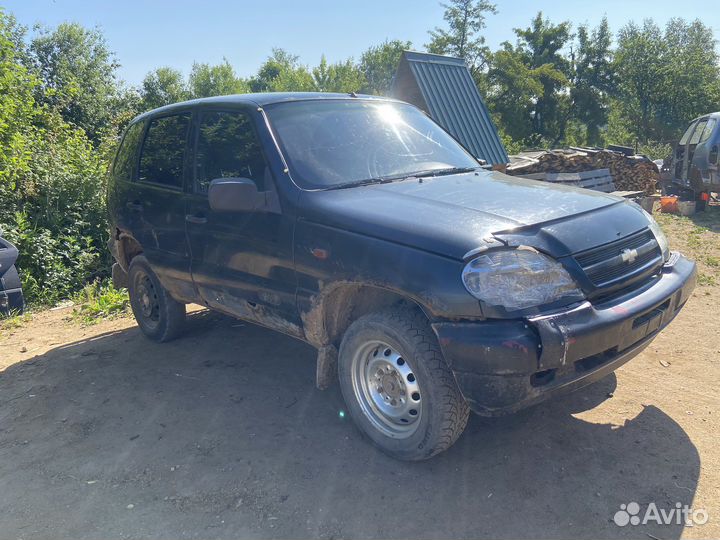 Пришла в Разбор Нива Шевроле 1.7 инж,Гур