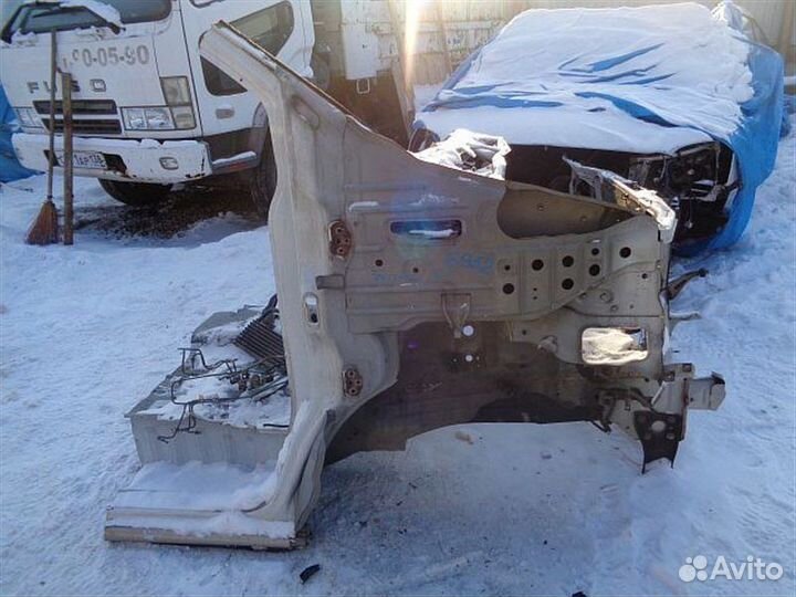 Лонжерон передний правый Nissan Elgrand avwe50