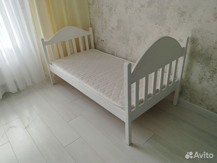 Продам кровать б/у