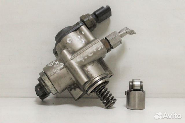 Тнвд левый Audi A8 D3 4.2 BVJ