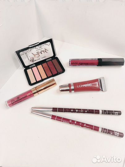 Помады пакетом