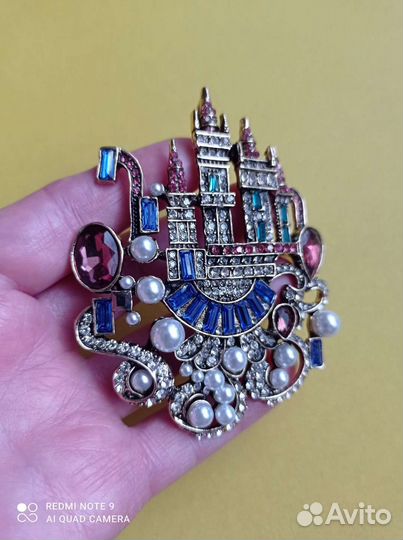 Брошь Райские птички. замок.Новые