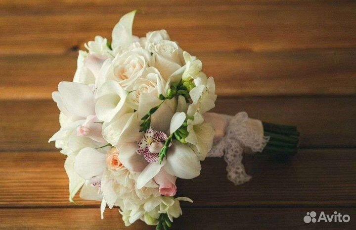 Букет невесты каллы