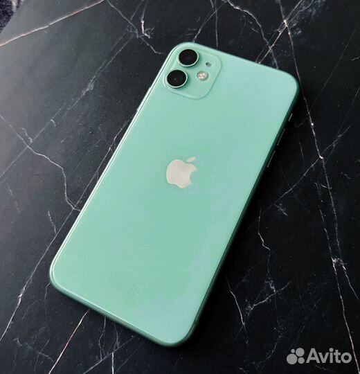 Телефон iPhone 11