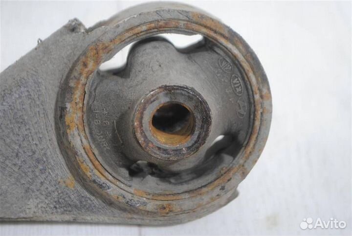 Рычаг передний нижний правый Kia Carens 2