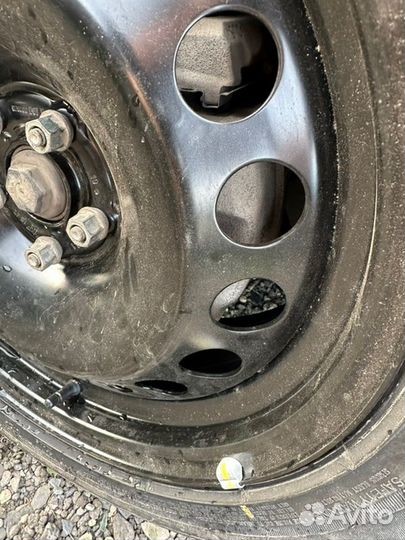 Суппорт передний правый Opel Astra J седан 1.6