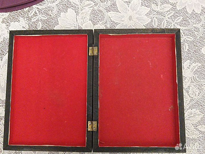 Винтажная лаковая шкатулка