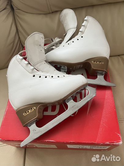 Фигурные коньки edea