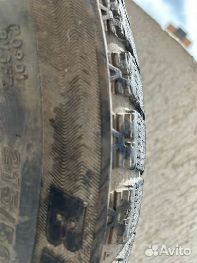 Bridgestone Blizzak Revo GZ 215/50 R17