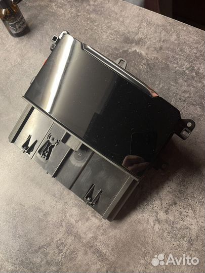 Центральная консоль Audi Q7 4M