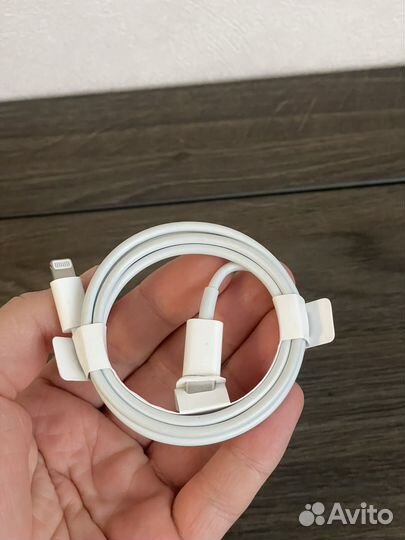 Кабель для iPhone