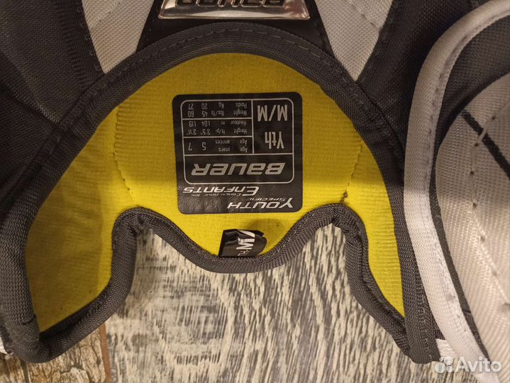 Детская хоккейная форма + детские коньки