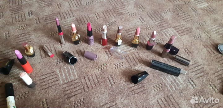 Помады,блески и многое другое
