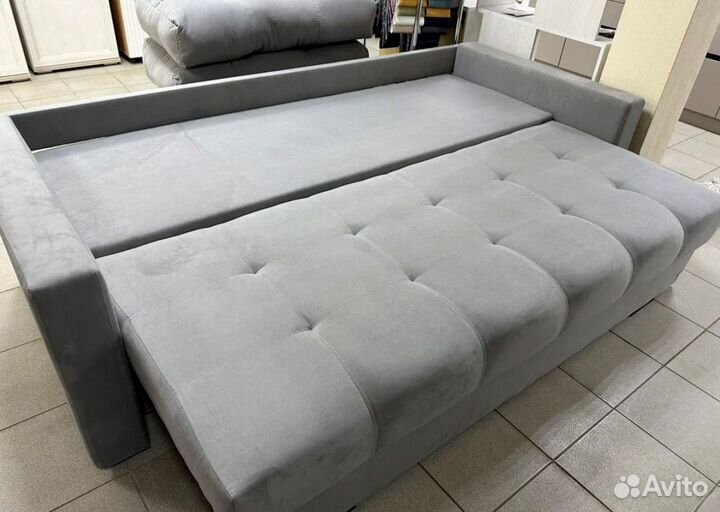 Прямой диван-еврокнижка с механизмом пантограф