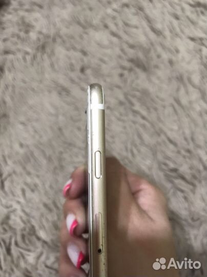 Телефон iPhone 6