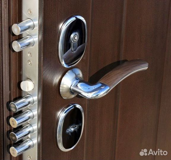 Вскрытие и замена дверных замков