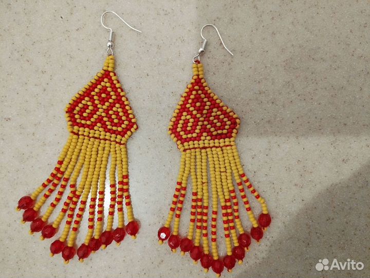 Серьги ручной работы из бисера