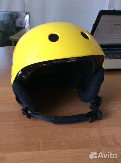 Горнолыжный шлем подростковый