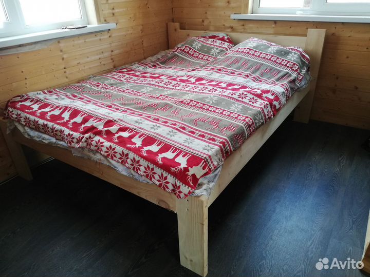 Кровать