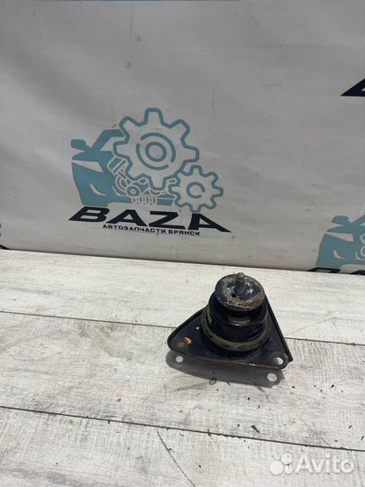 Опора двигателя правая Kia Ceed 1