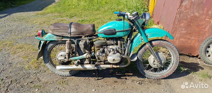 Продаю Урал