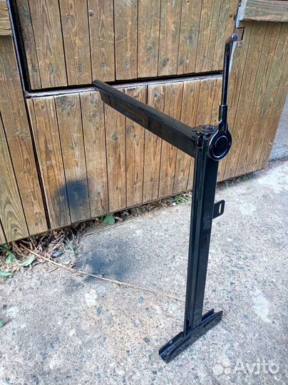 Домкрат винтовой форд