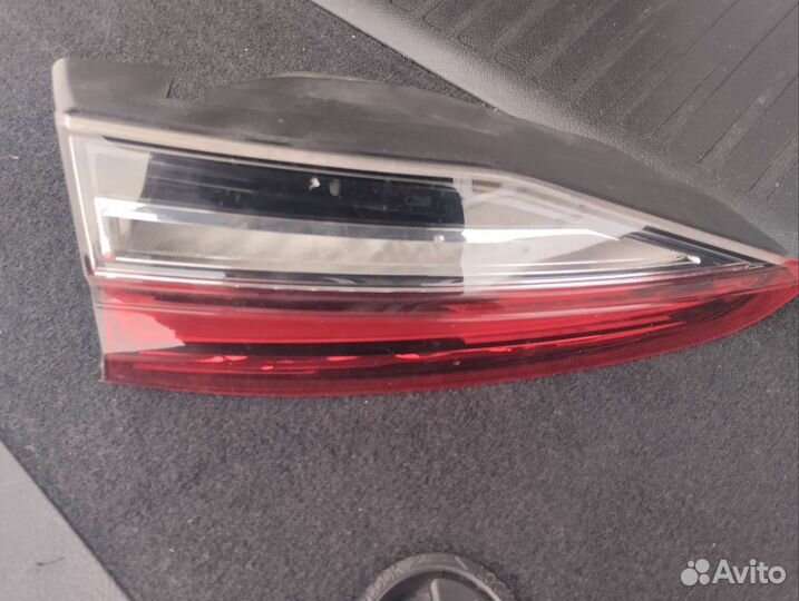 Фонарь правый внутренний Skoda Octavia A8