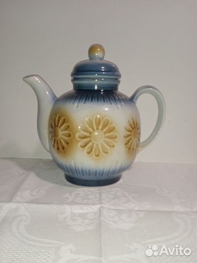 Большой чайник кувшин