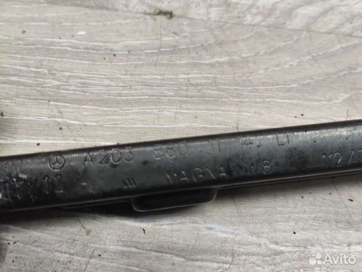 Крепления крыла и бампер Mercedes C W203