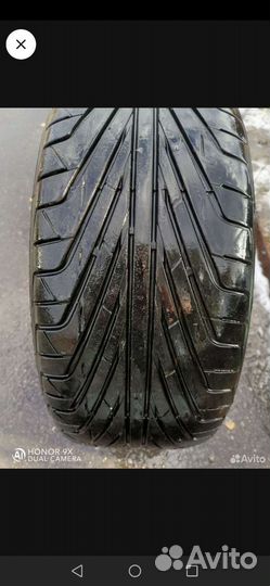 Triangle TR698 215/35 R18