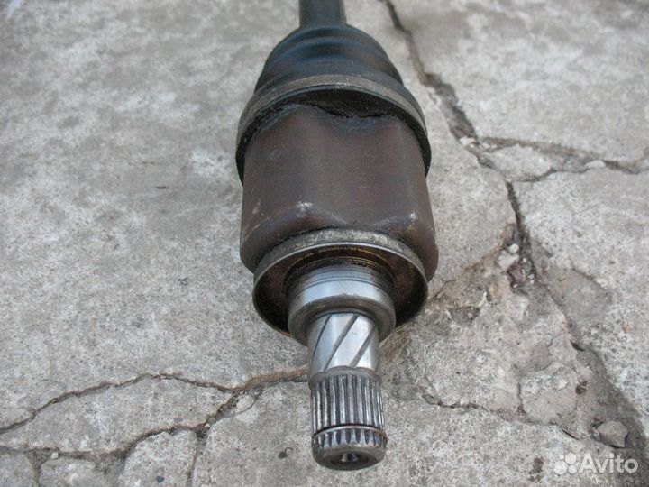 Правая полуось 1.6 МКПП Nissan Primera P12