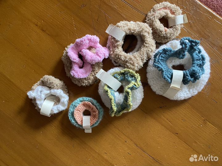 Резинка для волос вязанная