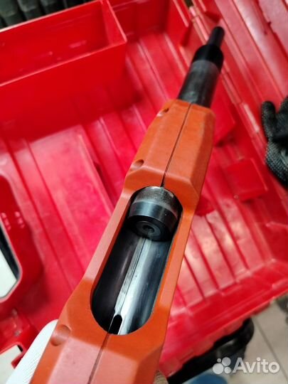 Монтажный пистолет Hilti DX E72