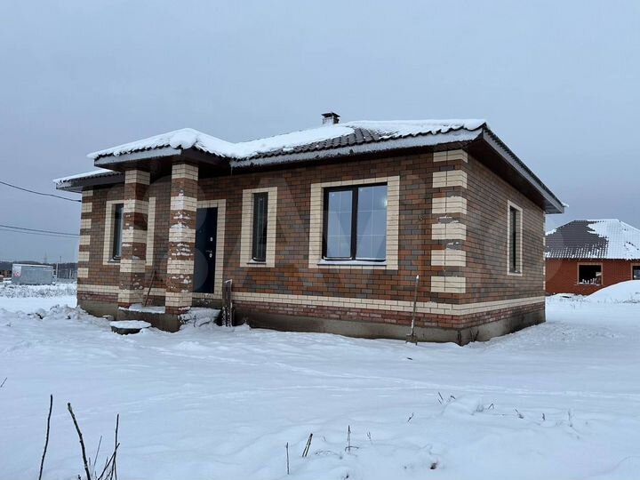 Дом 100 м² на участке 8 сот.