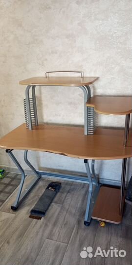 Компьютерный стол бу